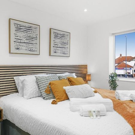 Modern Bungalow In Maidstone Sleeps 5 With Free Parking Eksteriør billede
