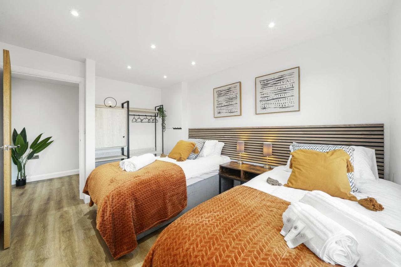 Modern Bungalow In Maidstone Sleeps 5 With Free Parking Eksteriør billede