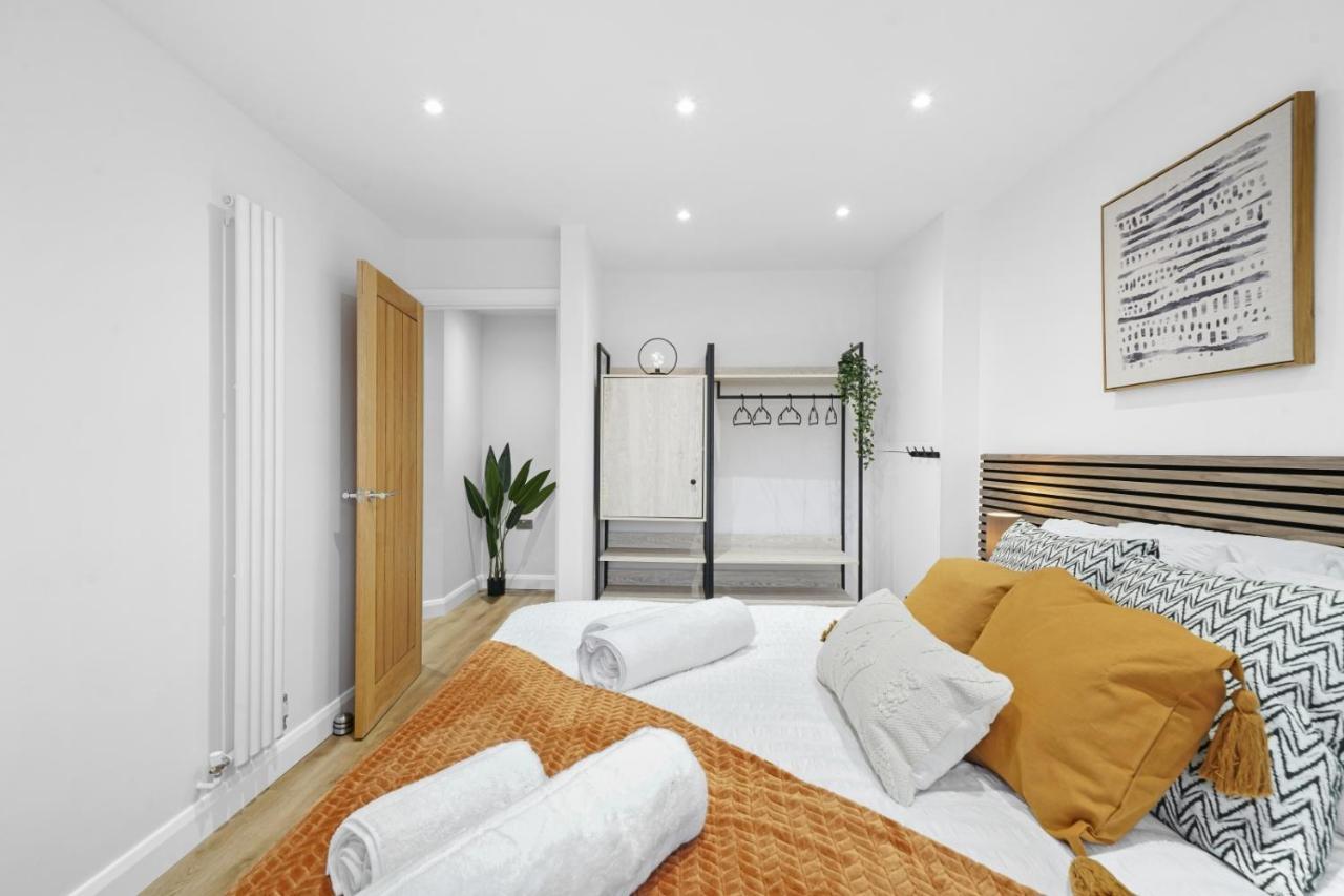 Modern Bungalow In Maidstone Sleeps 5 With Free Parking Eksteriør billede