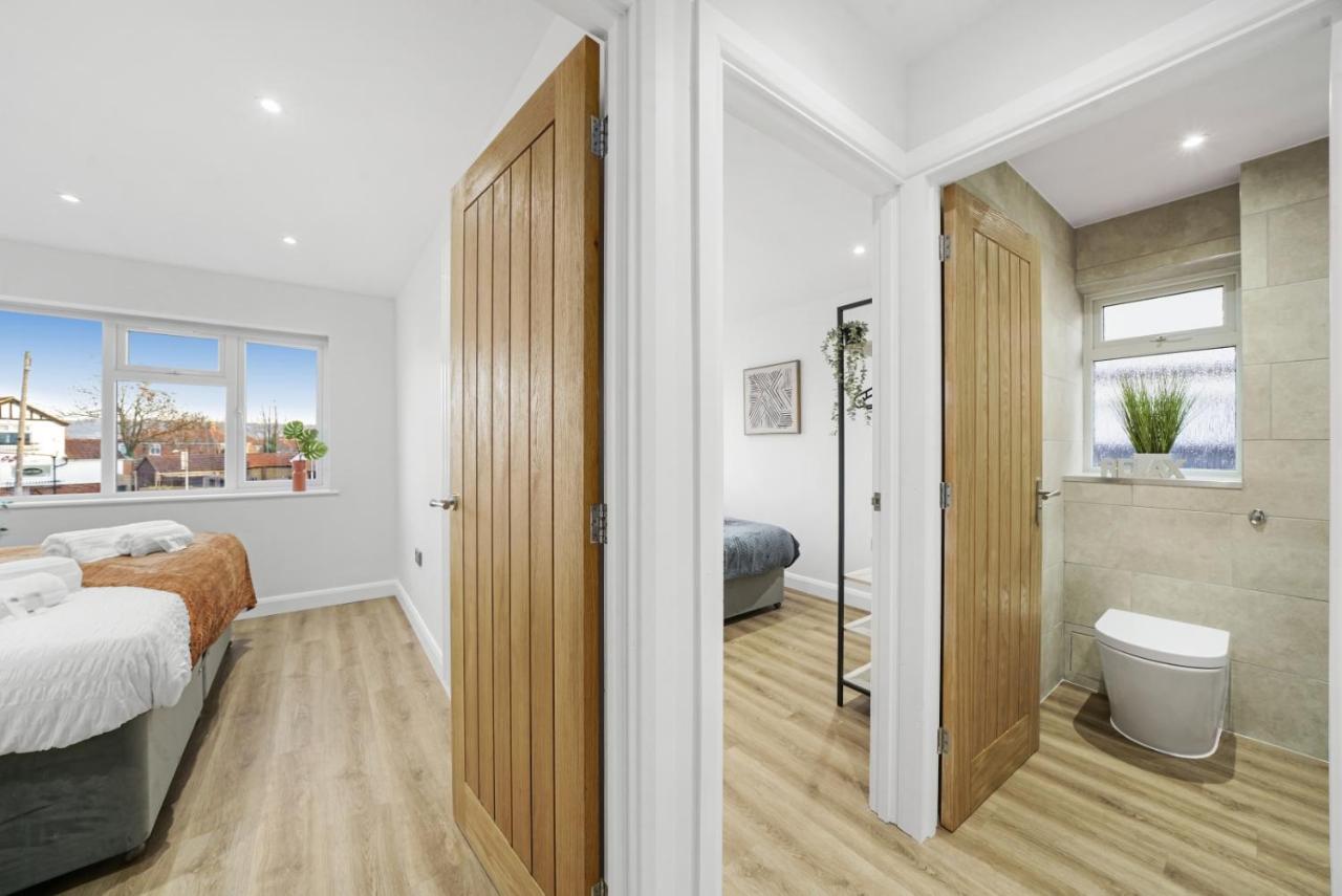Modern Bungalow In Maidstone Sleeps 5 With Free Parking Eksteriør billede