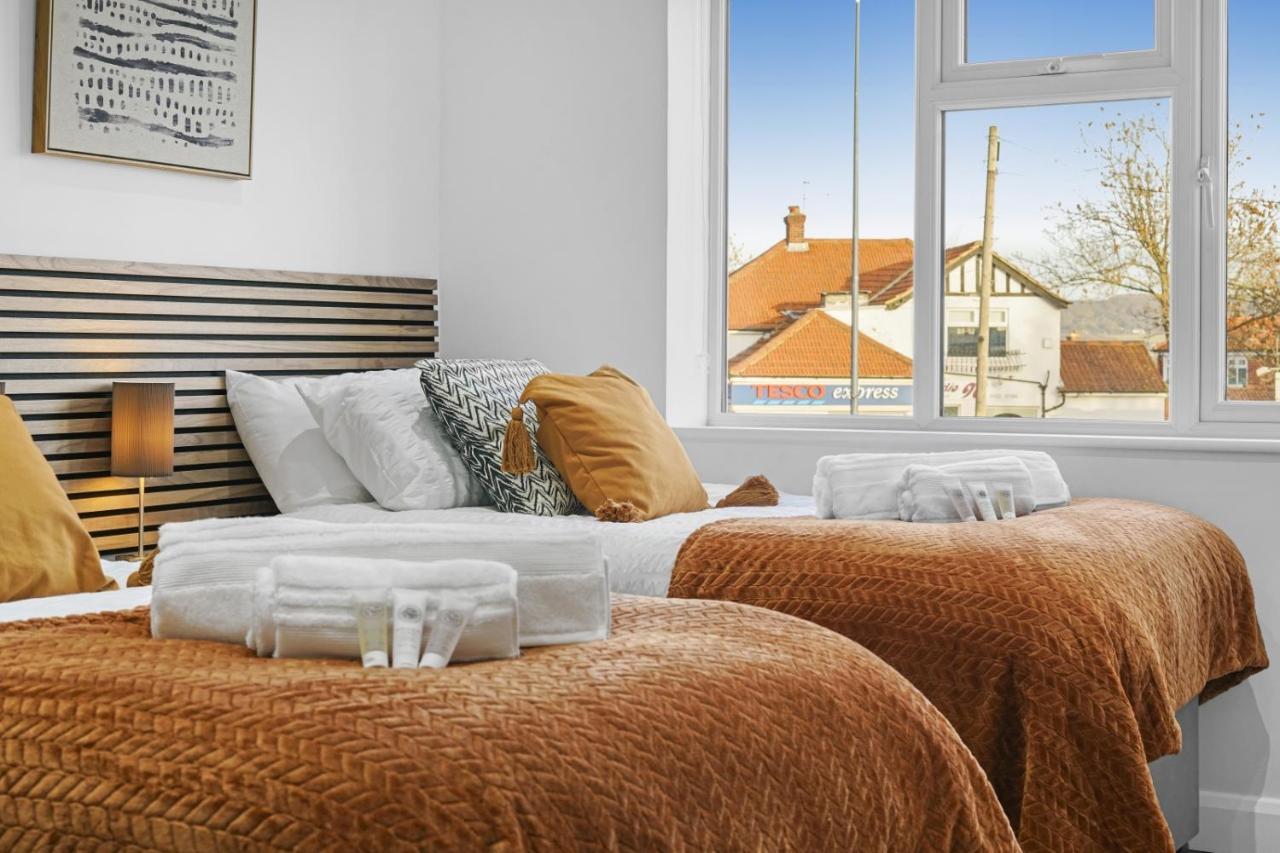 Modern Bungalow In Maidstone Sleeps 5 With Free Parking Eksteriør billede